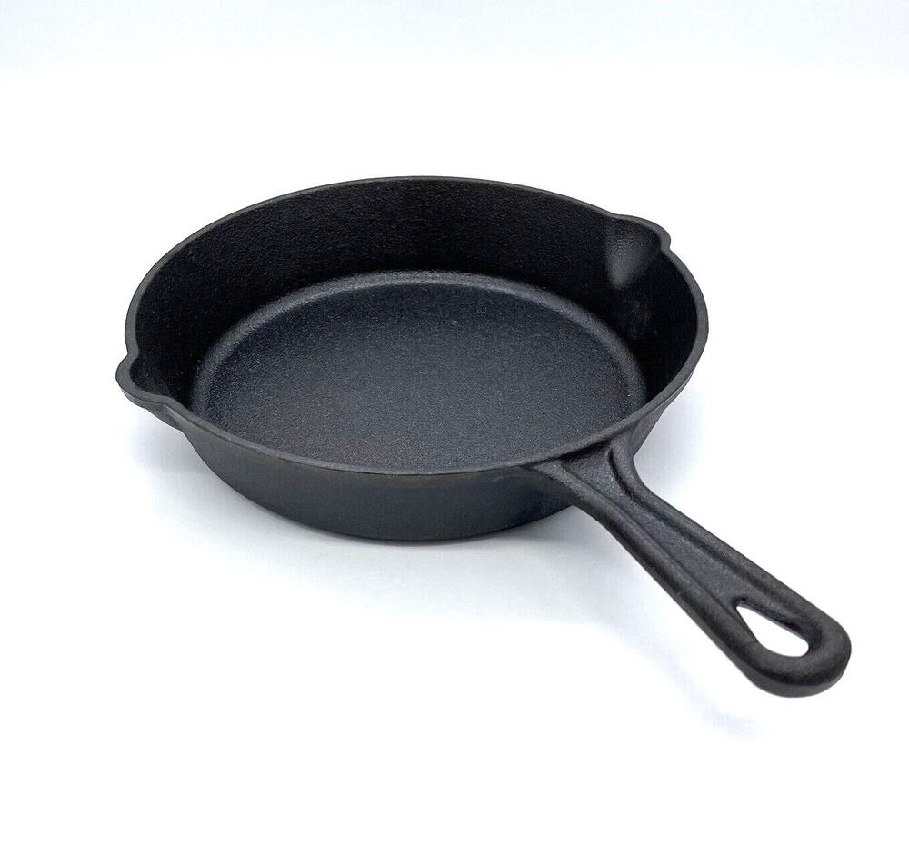 Cast Iron Ozark Trail 8" Skillet